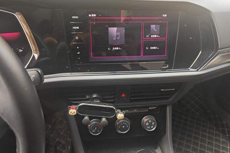 Used Volkswagen Sagitar 2021 280TSI DSG Comfort Connect Edition Audio And AC Panel