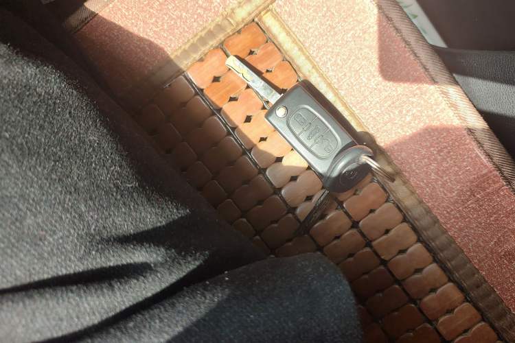 Used Honda Avancier 2017 240TURBO Two-Wheel Drive Premium Edition Vehicle Key