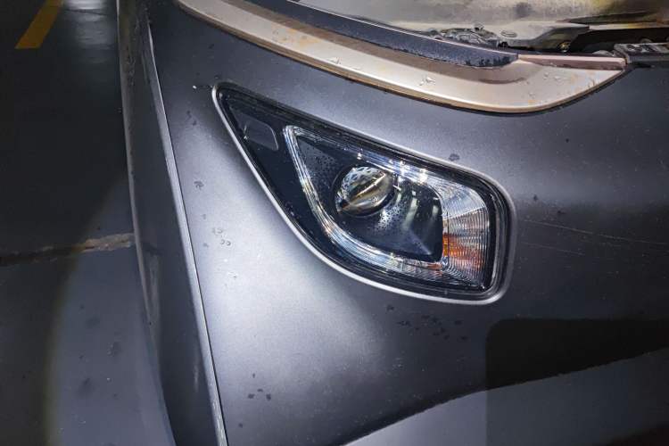 Used Baojun E200 2018 Smart Enjoy Edition Right Front Headlight