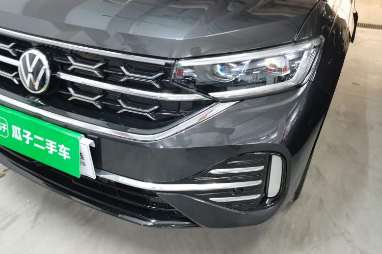 Used Volkswagen Tayron 2023 330TSI Two-Wheel-Drive R-Line High-Energy Version