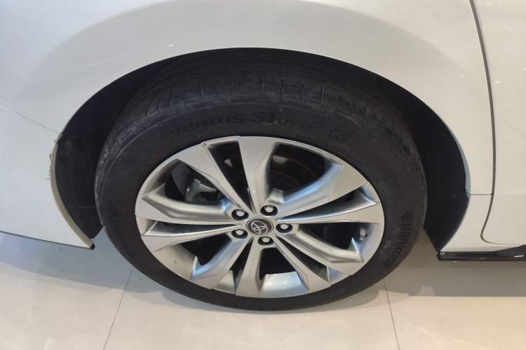 Used Toyota Sienna 2021 2.5L Hybrid Platinum Edition