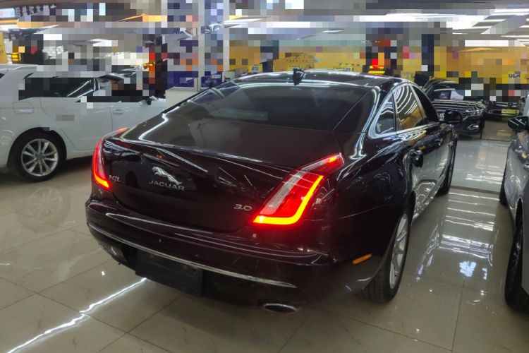 Used Jaguar XJ 2016 XJL 2.0T Two-Wheel-Drive Elegant Business Edition
