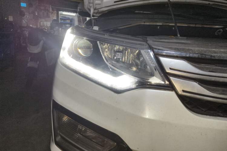 Used CHANGAN OSHAN CX70 2016 1.6L Manual Luxury Model