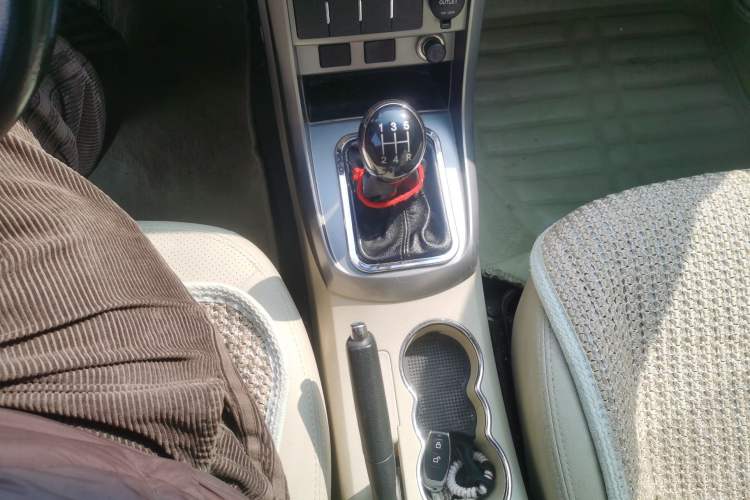 Used Geely Auto Classic Emgrand 2013 Sedan 1.8L Manual Elite Model