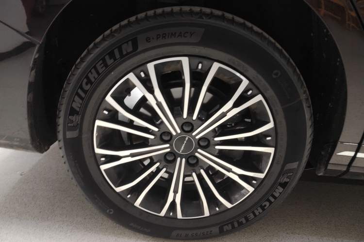 Used FORTHING Xinghai V9 2024 1.5TD 200km Qingyunti Series Premium Version