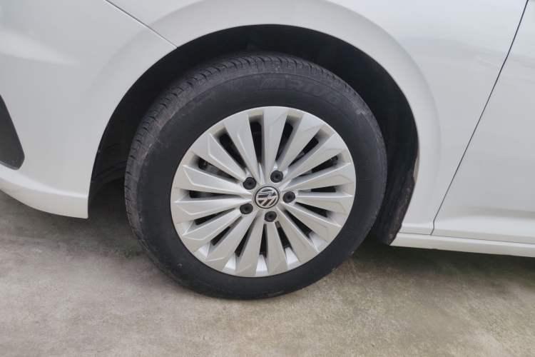 Used Volkswagen Lavida 2019 1.5L Automatic Comfort Edition China VI Standard Exterior 4