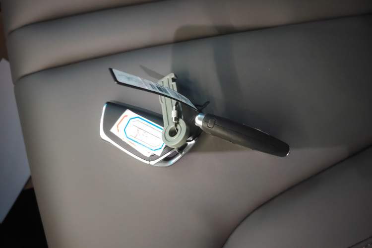 Used SAIC MAXUS Dajia 7 2024 Revised Version Super Hybrid Long-Range Edition Enjoyment Version
