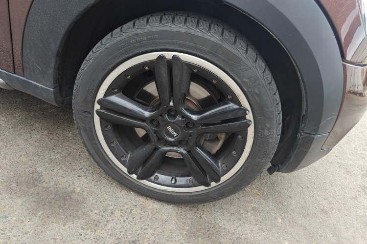 Used MINI Countryman 2014 1.6T COOPER S ALL4 Right Front Wheel Hub