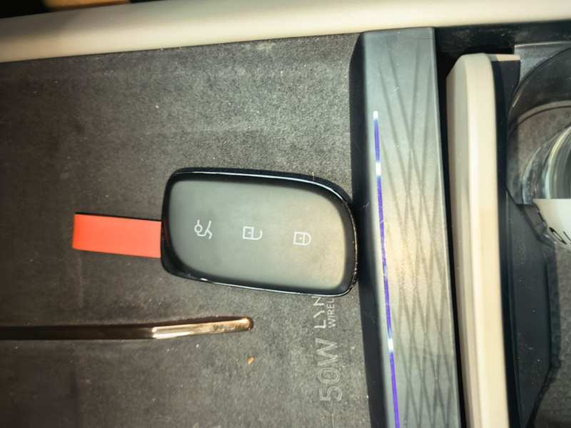 Used Lynk & Co Z10 2025 71 kWh 602 km Range Rear-Wheel Drive Pro — 8