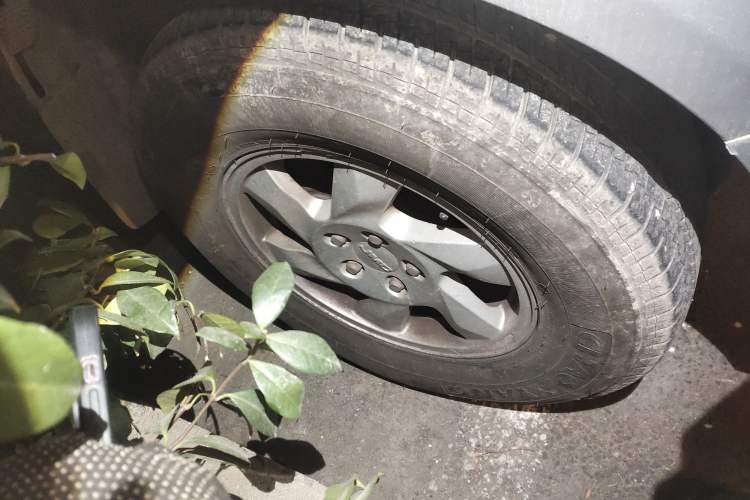 Used JMC Yuhu 7 2016 2.4T Two-Wheel Drive Luxury Edition JX4D24
