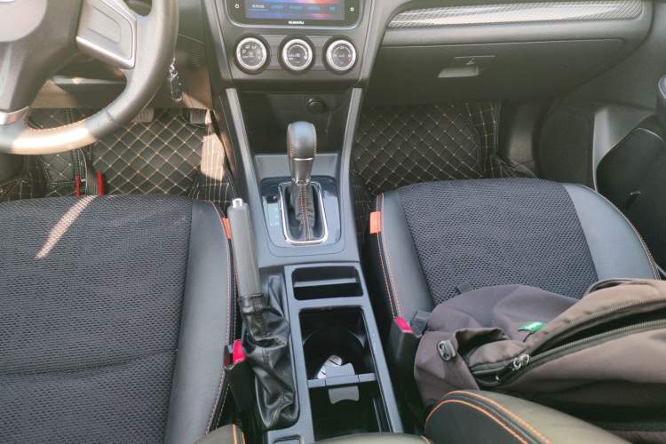 Used Subaru XV 2015 2.0i Special Edition Sport Model Gear Lever