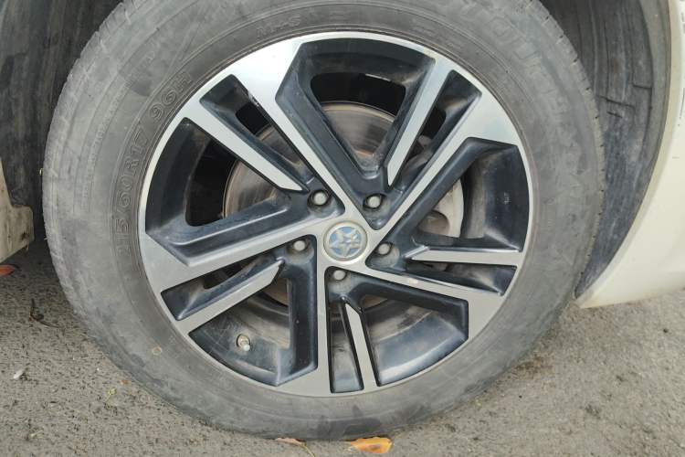 Used Venucia T70 2018 2.0L CVT Smart Enjoyment Version Right Front Wheel Hub