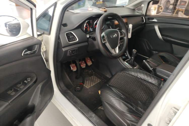 Used Cowin C3R 2015 1.5L Manual Gold Diamond Edition
