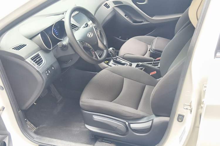 Used Hyundai Elantra (5th Generation / Langdong) 2016 1.6L Automatic Prestige Model Left Front Seat