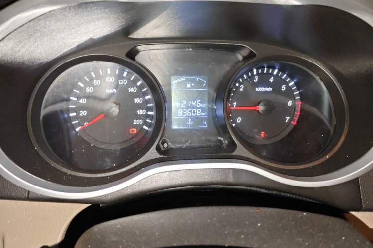 Used Jinbei 750 2015 1.5L Comfort Model
