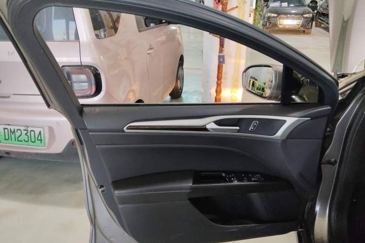 Used Ford Mondeo 2013 2.0L GTDi 200 Fashion Edition