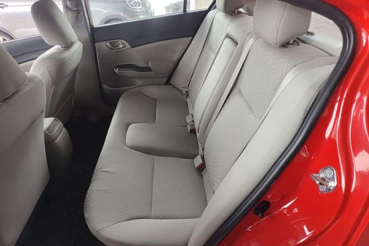 Used Honda Civic 2014 1.8L automatic comfort version
