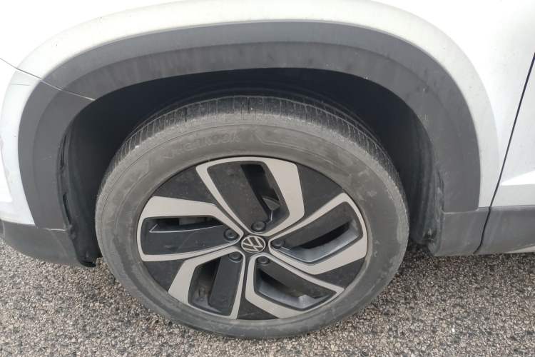 Used Volkswagen Tharu 2023 300TSI Two-Wheel-Drive Full Moon Edition