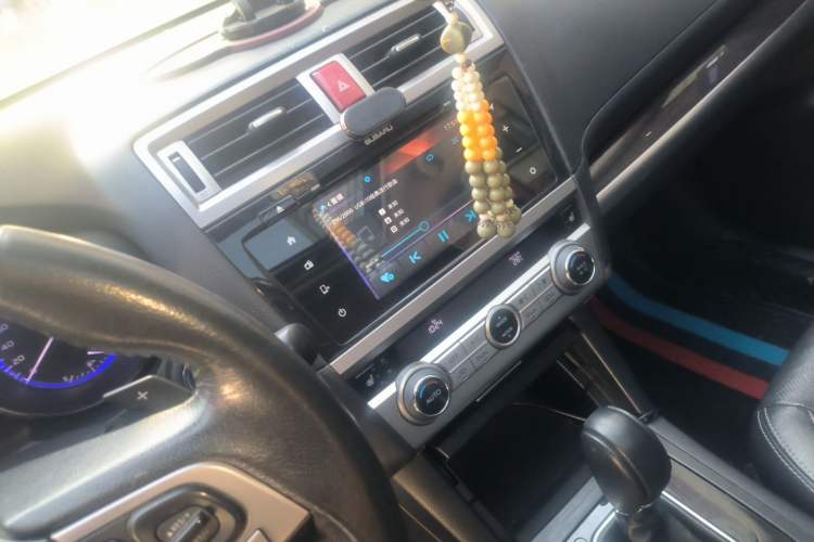 Used Subaru Outback 2015 2.5i Luxury Navigation Edition Audio And AC Panel