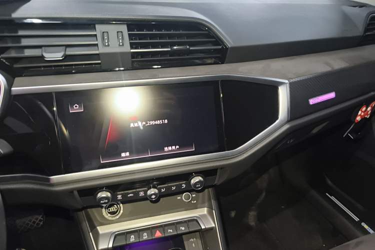 Used Audi Q3 2022 35 TFSI Fashion Dynamic Model Audio And AC Panel