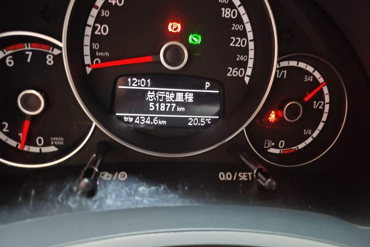 Used Volkswagen Beetle 2016 180TSI Club Edition Odometer Close Up