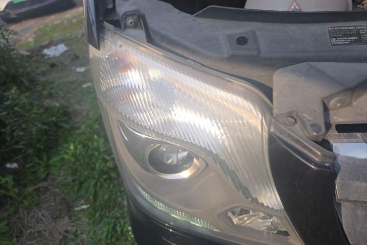 Used Karson C10  Right Front Headlight
