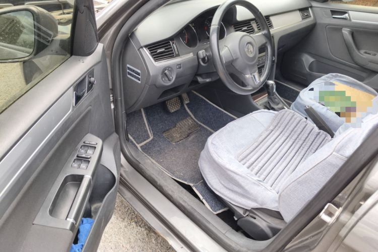 Used Volkswagen Bora 2014 1.6L Automatic Fashion Model Driver Seat