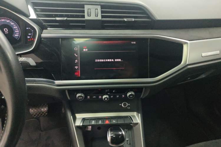 Used Audi Q3 2019 35 TFSI Advanced Dynamic Edition
