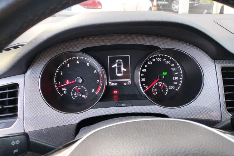 Used Volkswagen Golf Sportsvan 2016 230TSI Automatic Trend Edition
