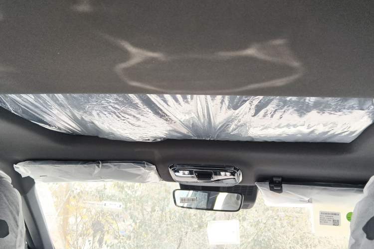 Used Geely Auto Emgrand X7 Sport 2026 Model 1.5TD Aspirational Headliner