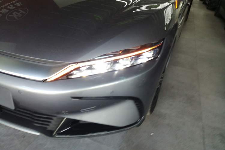 Used BYD Han 2024 EV Glory Edition 506KM Front-Wheel-Drive Premium Model
