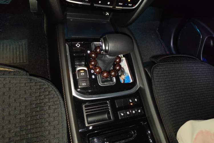 Used GAC Trumpchi GS8 2017 320T Two-Wheel Drive Luxury Smart Connectivity Version (7 Seats)
