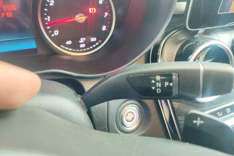 Used Mercedes-Benz C-Class 2019 C 180 L Fashion Edition Sport Version Gear Lever