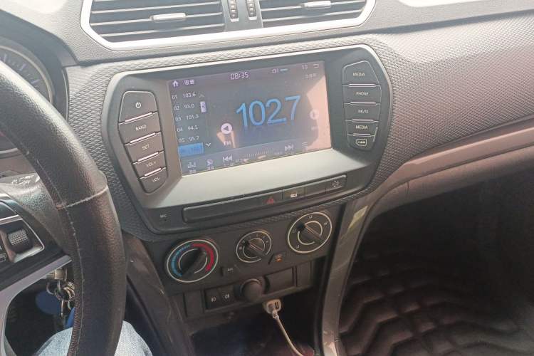 Used Great Wall Wingle 5 2017 2.0T European Version Diesel Two-Wheel Drive Elite Plus Big Double-Cab GW4D20D
