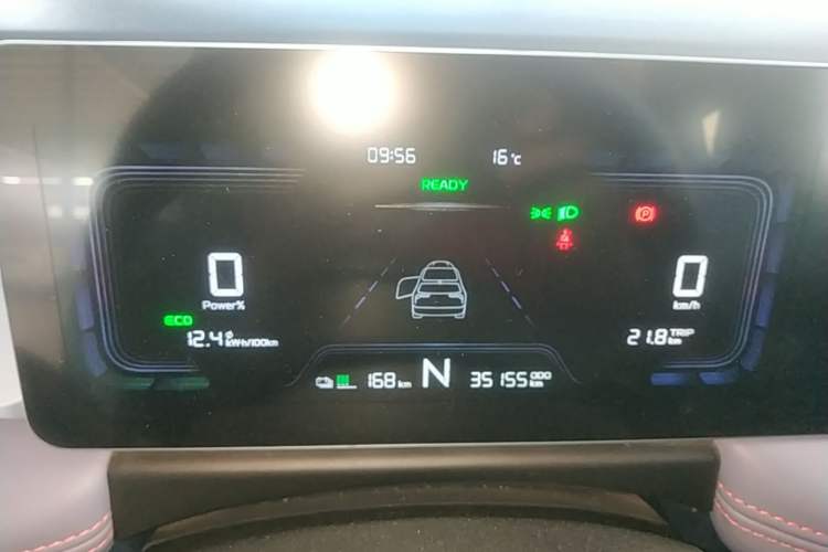 Used Geometry E Firefly 2022 401 km Linglong Tiger 4 Seats
