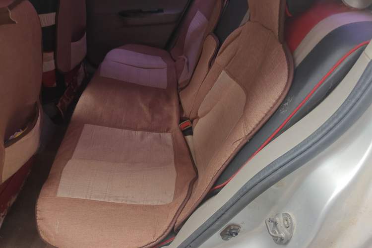 Used CHANGAN Alsvin V3 2012 1.3L Manual Comfort Version China IV Standard
