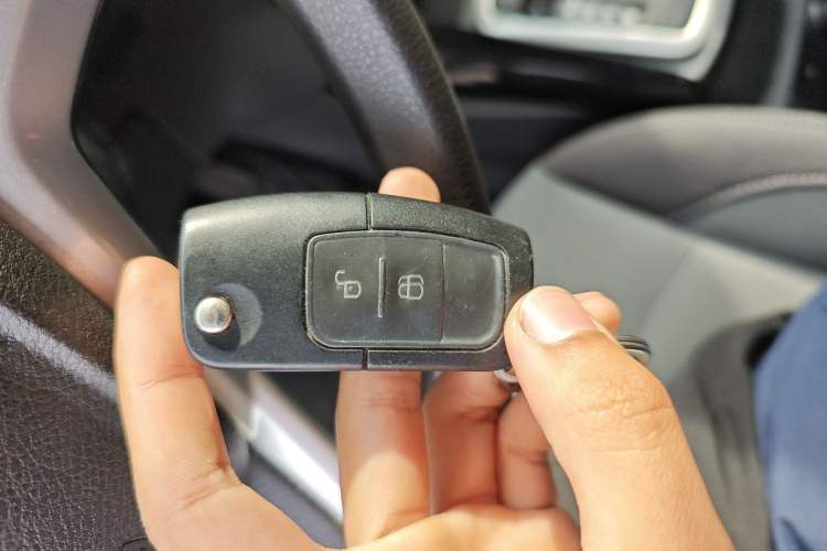 Used Ford EcoSport 2013 1.5L Automatic Fashion Model Vehicle Key