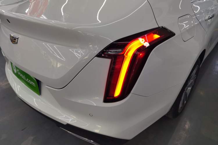 Used Cadillac CT4 2021 28T Luxury Model Exterior 3