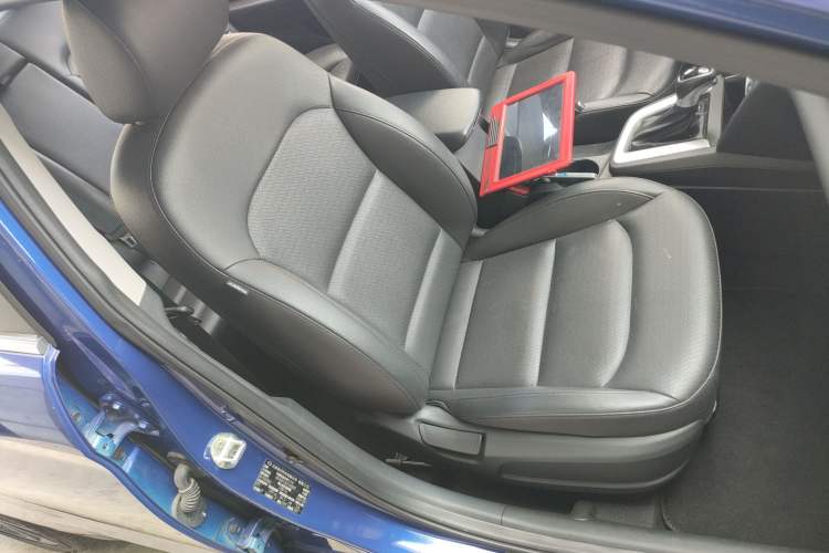 Used Hyundai Elantra (6th Generation / Lingdong) 2019 1.5L CVT ZhiXuan – Elite Version Right Front Seat