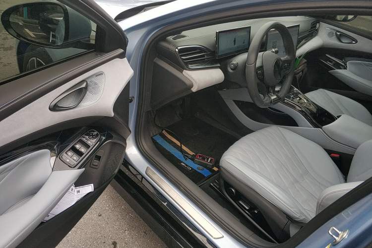 Used BYD Seal 2022 700 km Long-Range Rear-Wheel-Drive Version