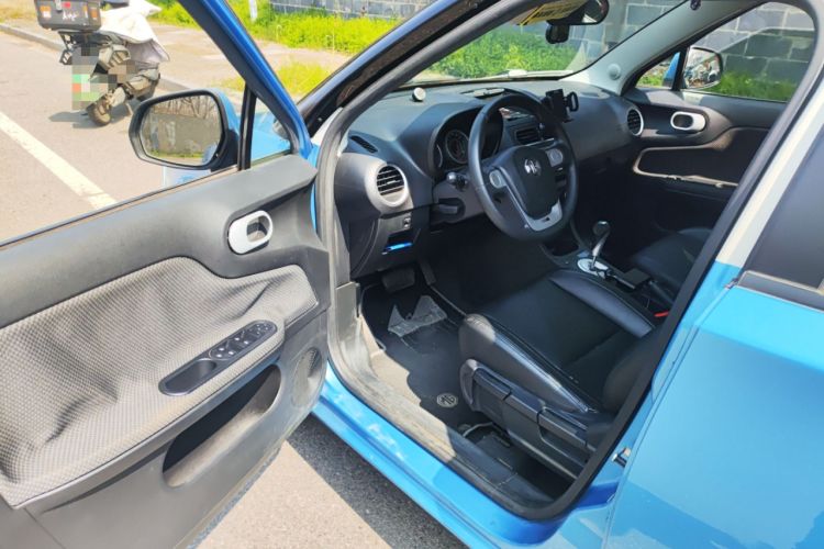 Used MG 3 2014 1.5L AMT Elite Edition Driver Seat