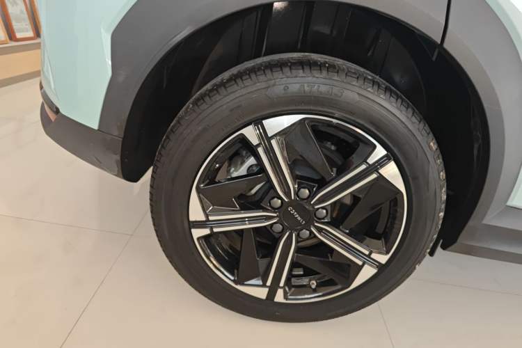 Used Lynk & Co 06 EM-P 2023 EM-P 126 Long-Range Halo