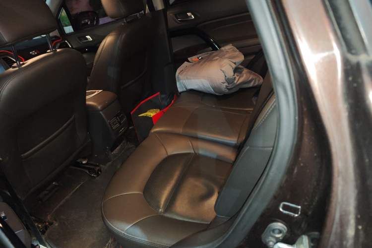 Used GAC Trumpchi GS4 2017 235T Manual Two-Wheel Drive Luxury Edition