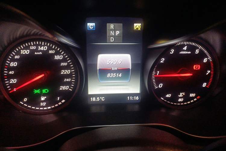 Used Mercedes-Benz GLC 2018 GLC 260 4MATIC Luxury Model