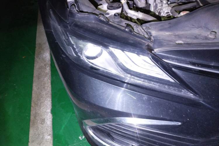 Used Toyota Camry 2021 2.0G Luxury Edition
