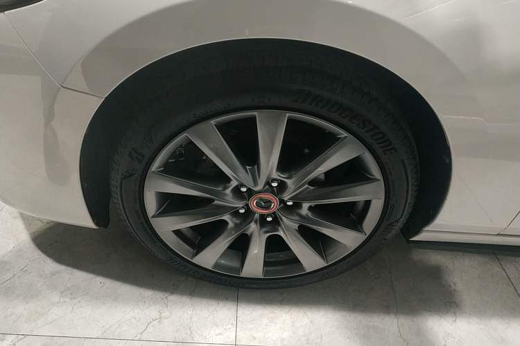 Used Mazda 3 Axela 2021 2.0L Automatic Zhiya Edition Exterior 4