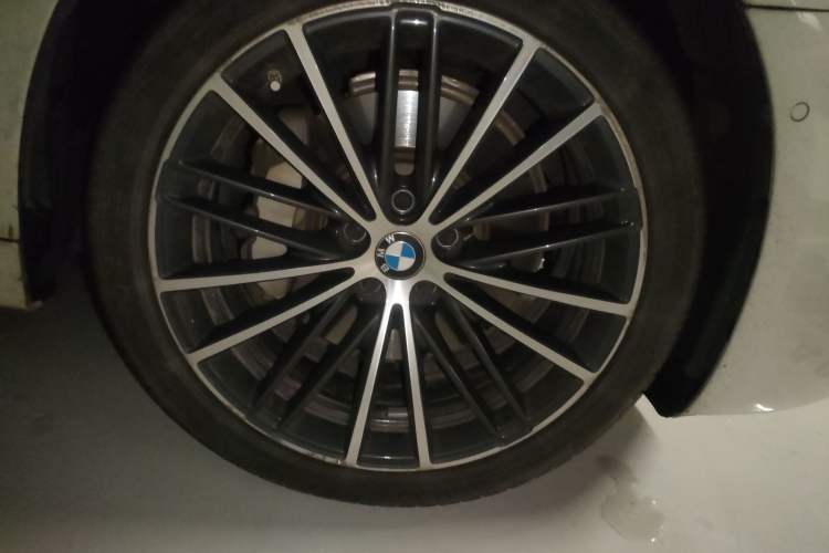 Used BMW 5 Series 2023 530Li Leading Model M Sport Package
