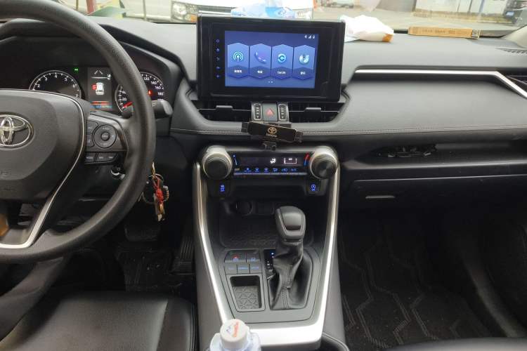 Used Toyota RAV4 2022 2.0L CVT Two-Wheel Drive Urban Edition Audio And AC Panel