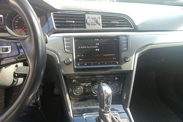 Used Volkswagen Lamando 2018 280TSI DSG Comfort Edition
