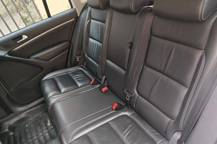 Used Volkswagen Tiguan 2017 300TSI Automatic Two-Wheel Drive Silk Road Comfort Edition
